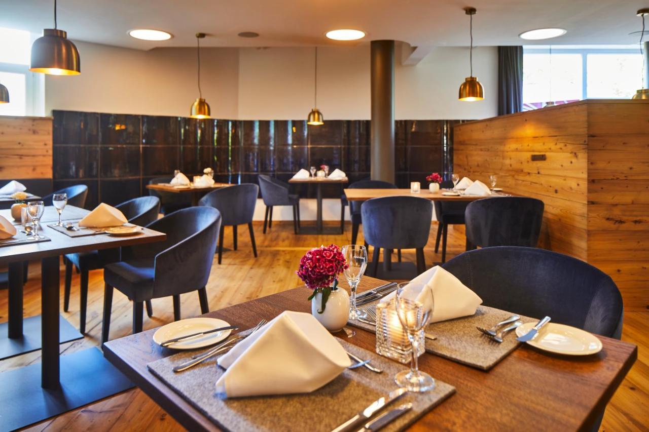 Elzland Hotel Pfauen Wellness & Spa Elzach Eksteriør bilde