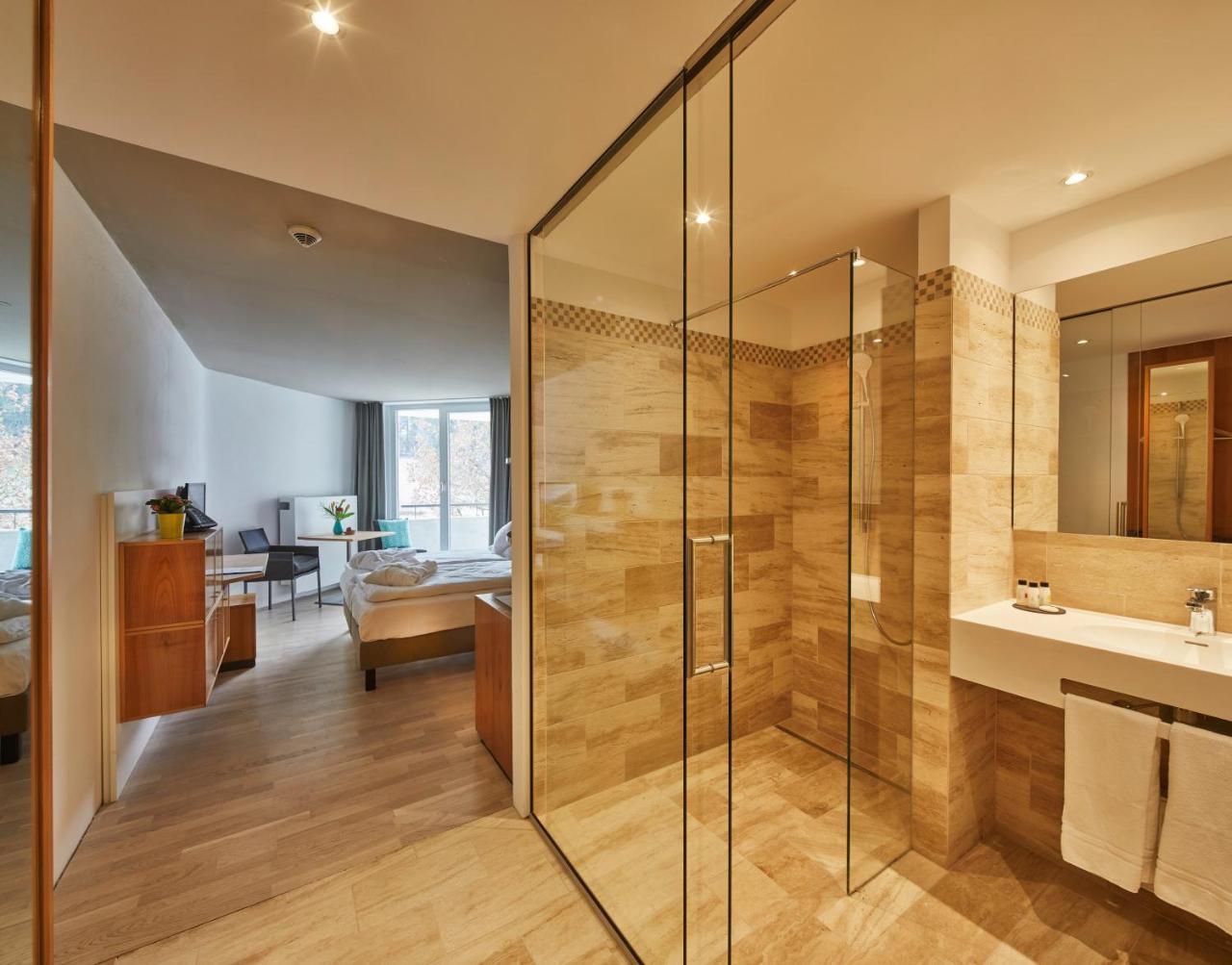 Elzland Hotel Pfauen Wellness & Spa Elzach Eksteriør bilde